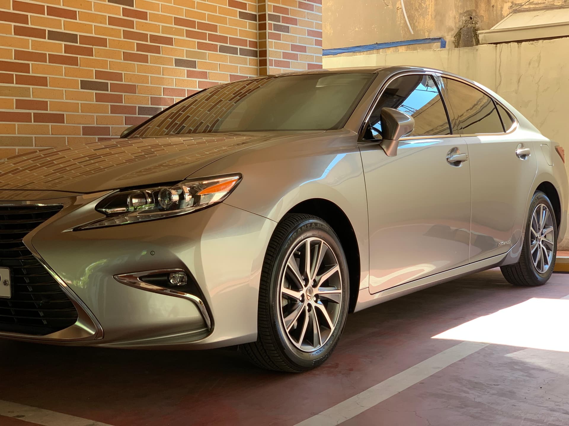 렉서스 ES 300h 슈프림 게시글 썸네일