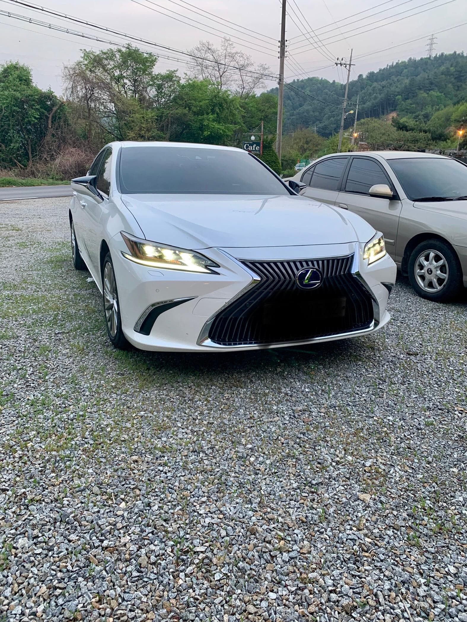 렉서스 ES 300h 럭셔리+ 게시글 썸네일