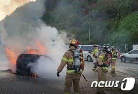 bmw연달아서 3대 또화제낫대요 게시글 썸네일