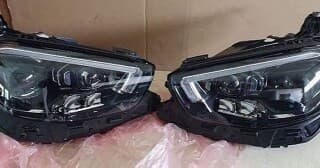 벤츠 E클래스 F/L 헤드램프 & 스티어링 휠 유출 게시글 썸네일