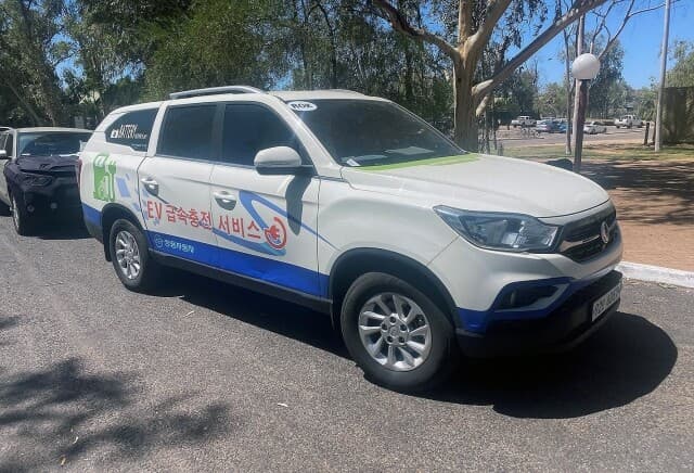 쌍용차의 첫 일렉트릭 SUV E100 스파이샷 게시글 썸네일