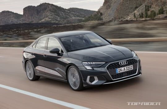 신형 아우디 A3 세단 공개, 측면에도 엠블럼이 게시글 썸네일