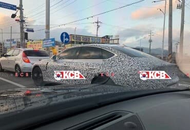 제네시스 G80 스포츠 테스트 카 포착 게시글 썸네일