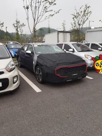 3세대 K7(GL3) 새로운 스파이샷 포착 게시글 썸네일