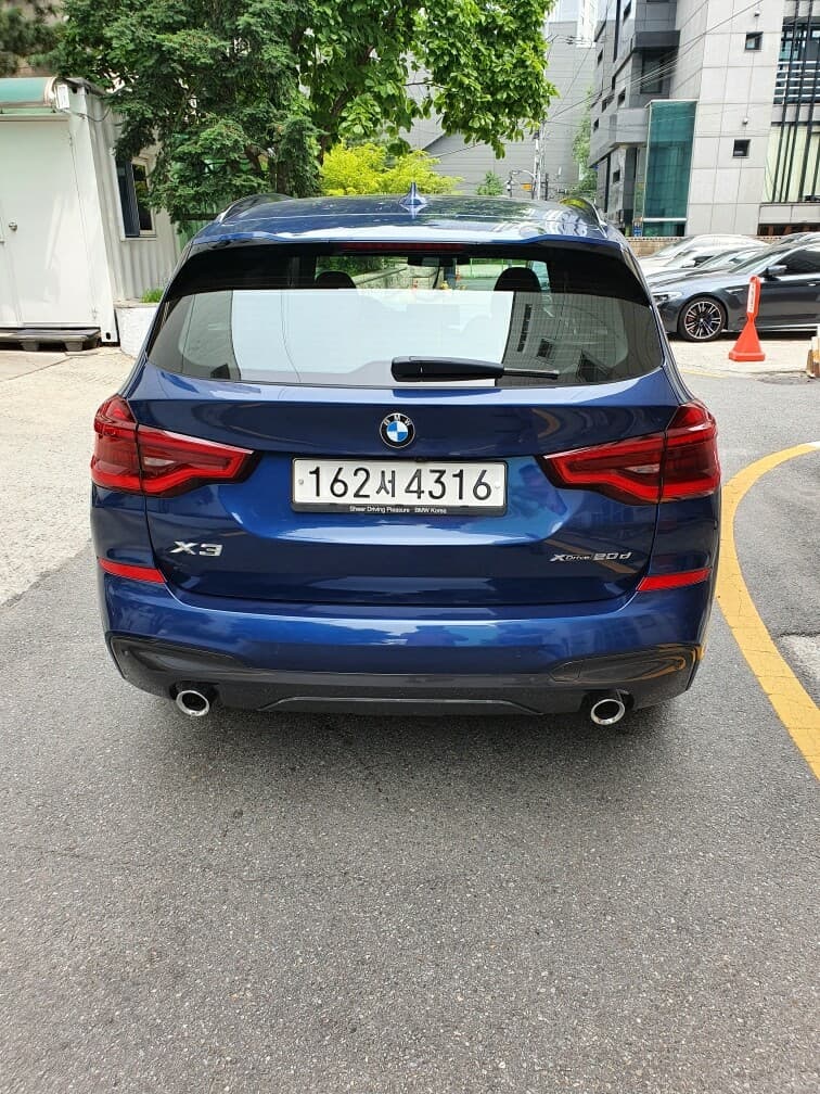 BMW X3 20d xDrive xLine 게시글 썸네일
