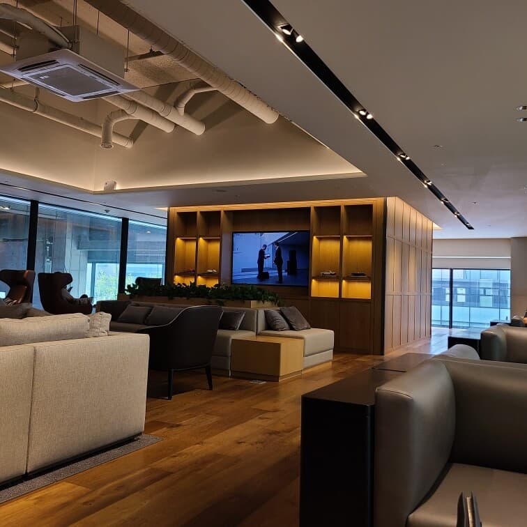 송도바바리안 모터스 전시장 게시글 썸네일