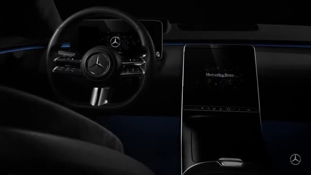 실내로 먼저 만나보는 새로운 S클래스 게시글 썸네일