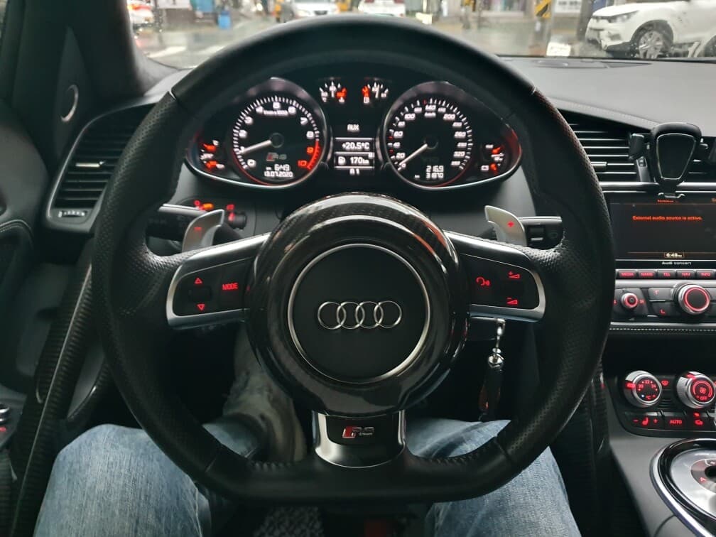 R8 신형 핸들 교체 할까요 말까요 도와주세요... 게시글 썸네일