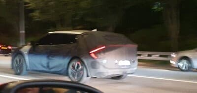 기아 퓨트론 테일램프 점등 샷 게시글 썸네일