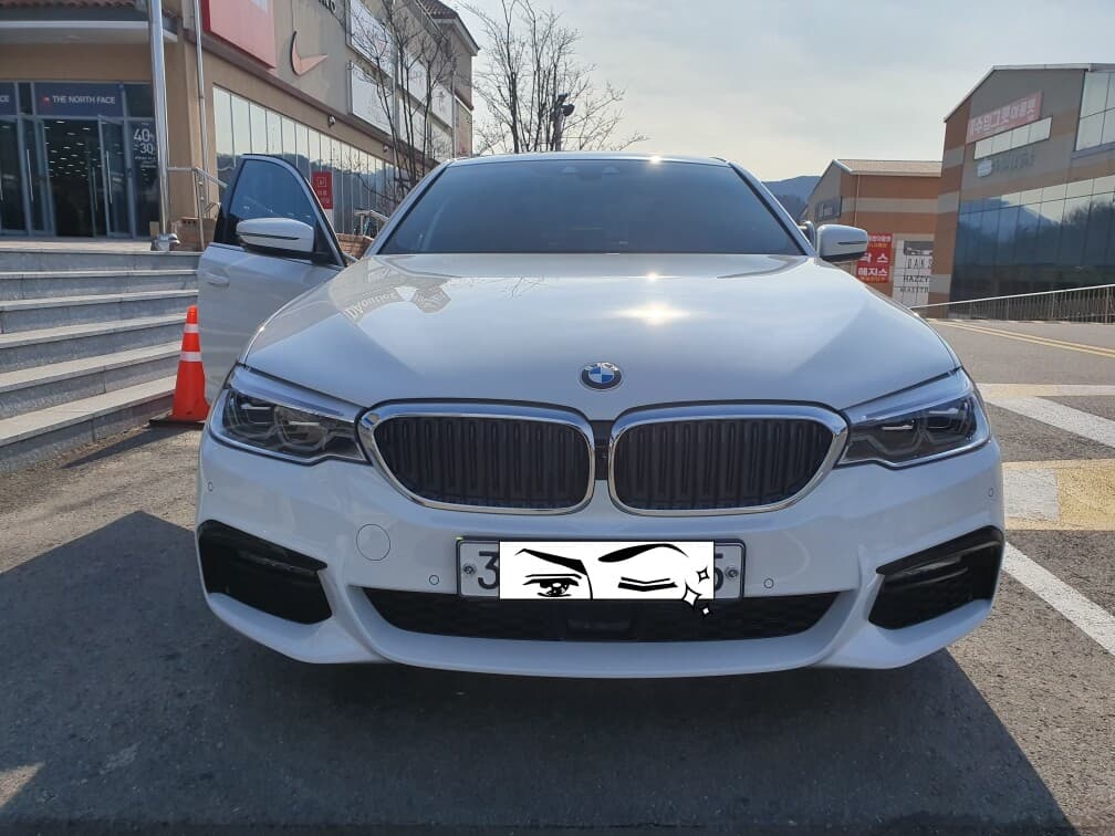 BMW 5시리즈 520d xDrive M 스포츠 플러스 OE 게시글 썸네일