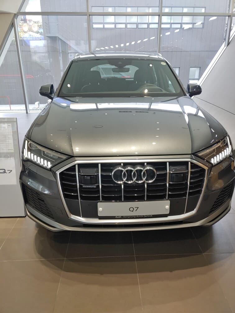 아우디 Q7 45TDI premium 보고 왔습니다 게시글 썸네일