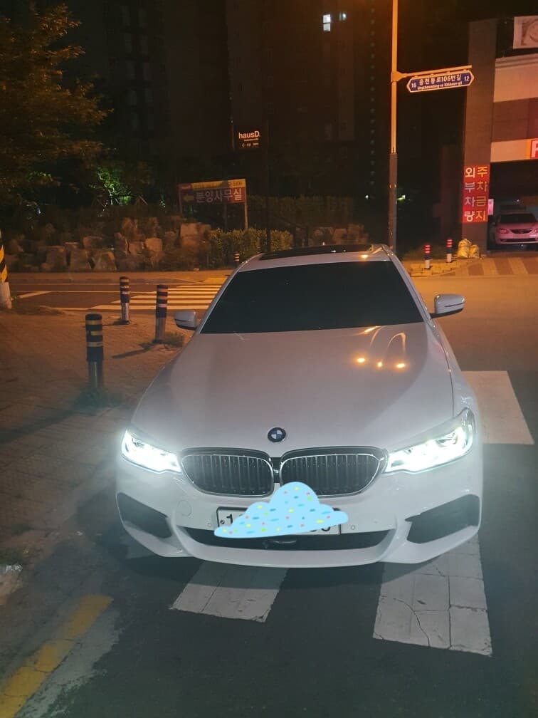 BMW 5시리즈 520i M 스포츠 게시글 썸네일