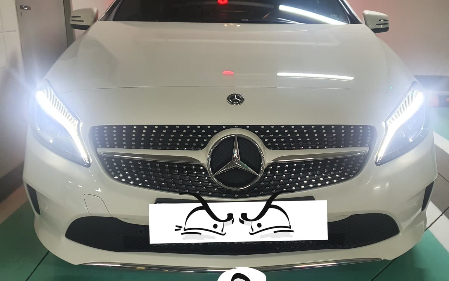 벤츠 다이아몬드 스티커 게시글 썸네일