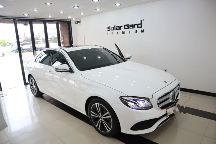 벤츠 E-클래스 E 300 아방가르드 게시글 썸네일