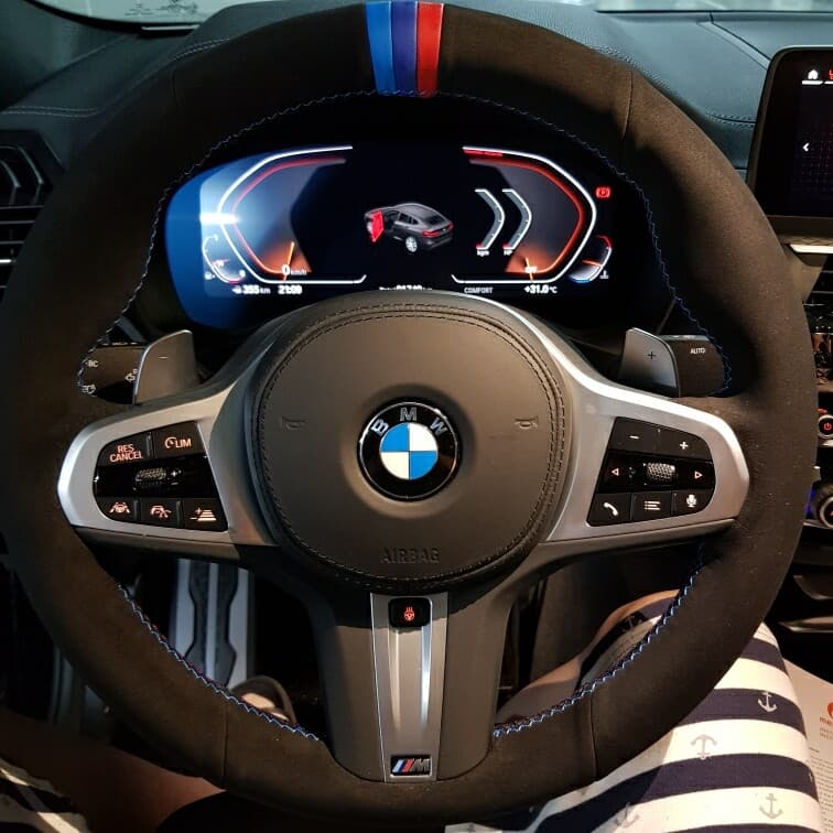 bmw m팩 핸들용 한땀 핸들(스웨이드) 게시글 썸네일