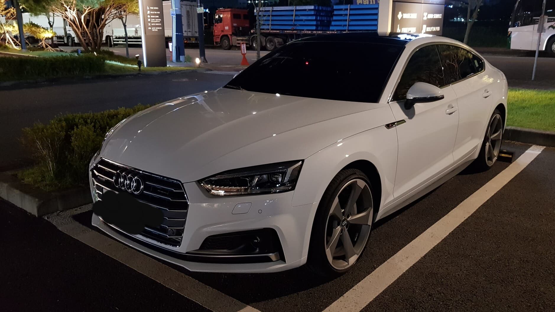 아우디 A5 45 TFSI 콰트로 프리미엄 스포츠백 게시글 썸네일