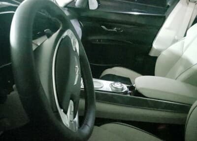 GV70 실내 스파이샷 게시글 썸네일