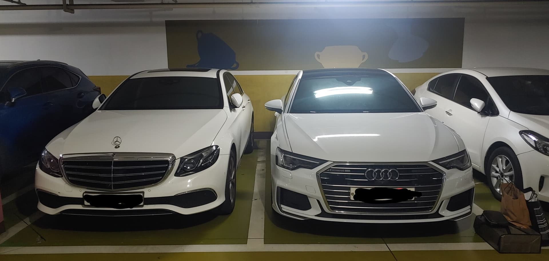 집 들어오는데 제 차 옆자리 비어있길래 투샷 게시글 썸네일