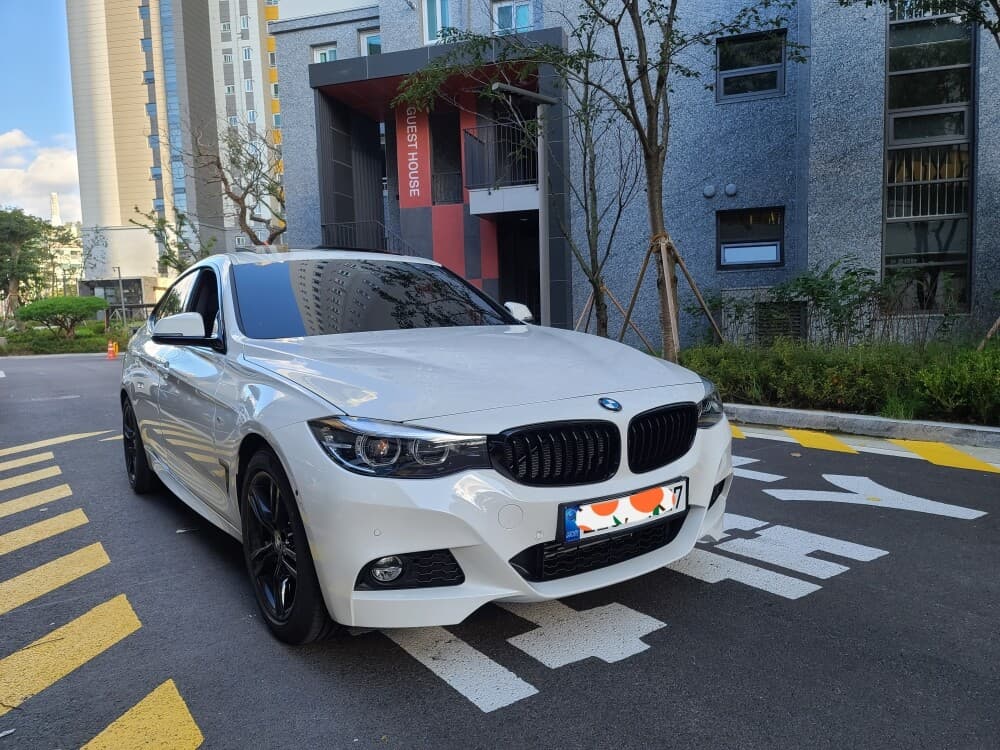 BMW 3시리즈 그란투리스모 320d GT M 스포츠 Pre 게시글 썸네일