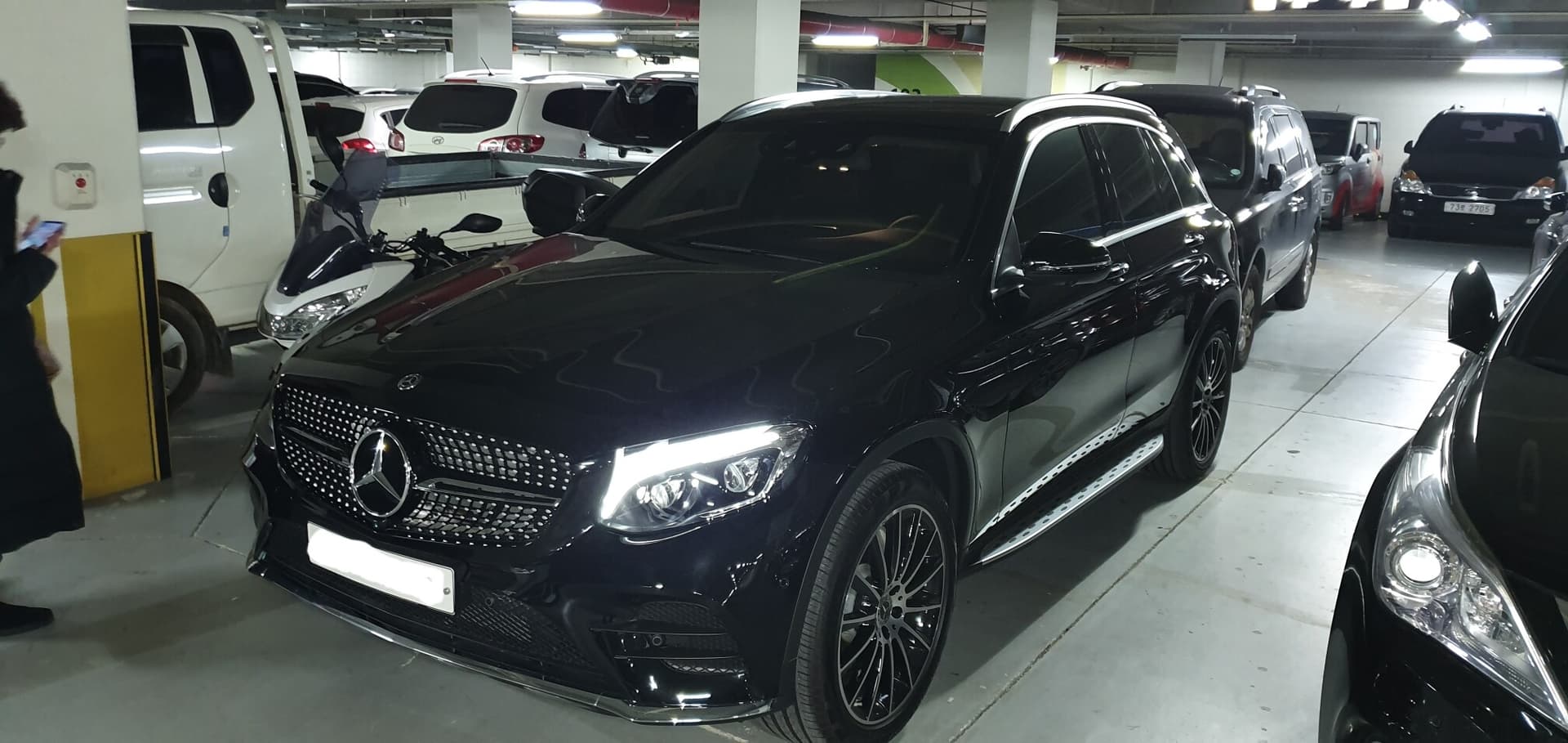 벤츠 GLC-클래스 GLC 300 4Matic AMG 라인 게시글 썸네일