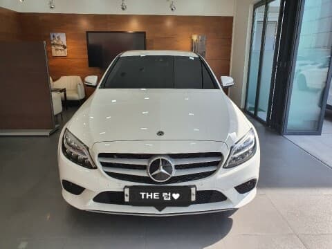 벤츠 C-클래스 C 200 게시글 썸네일