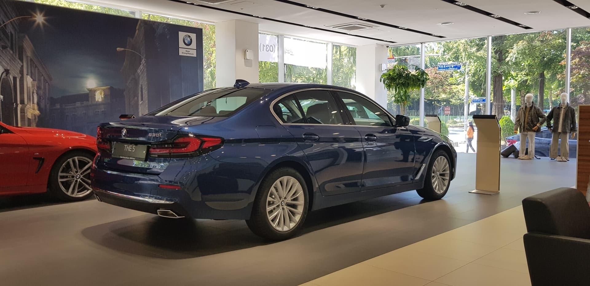 BMW 5 LCI 게시글 썸네일