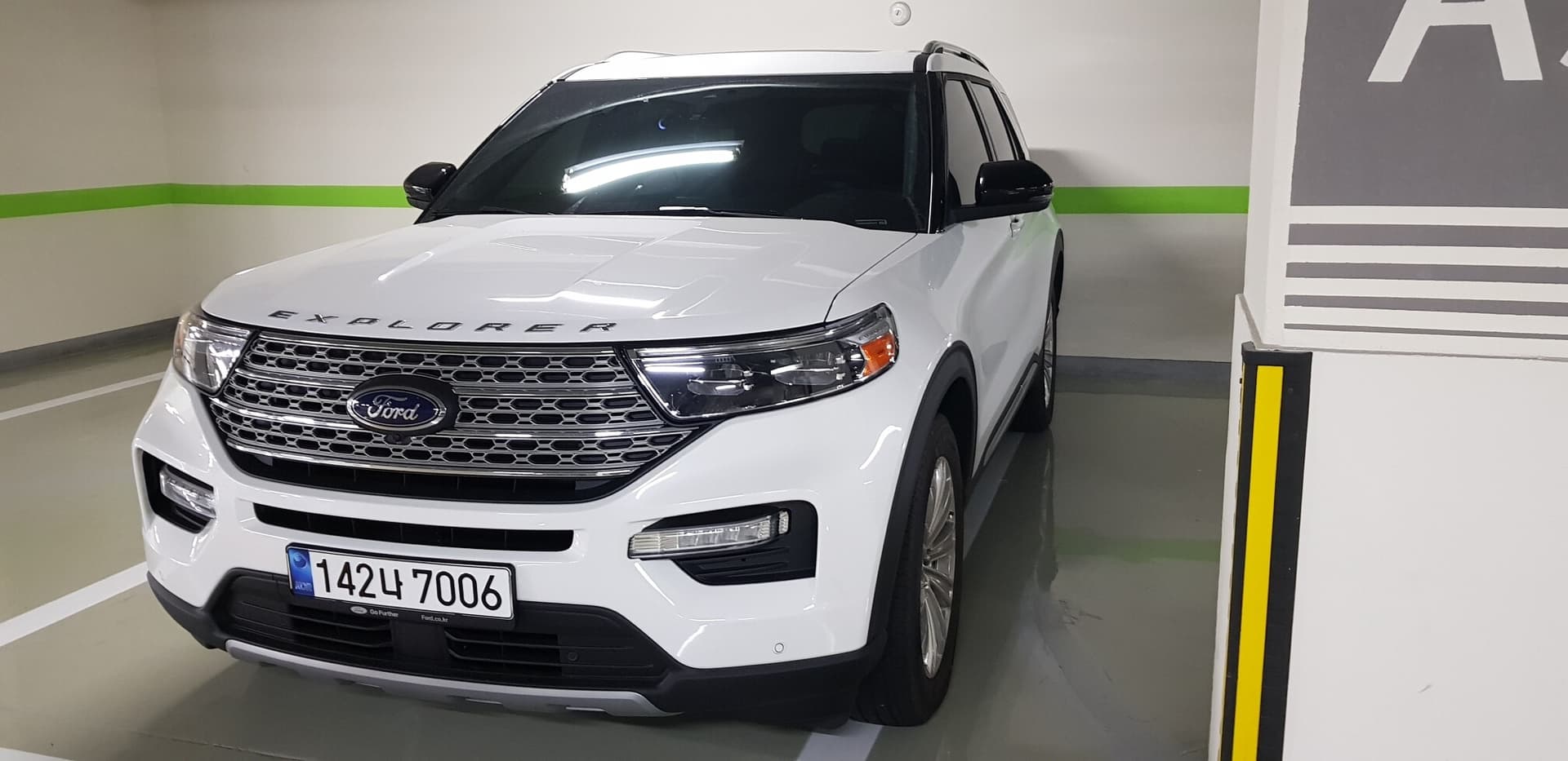 포드 익스플로러 리미티드 게시글 썸네일