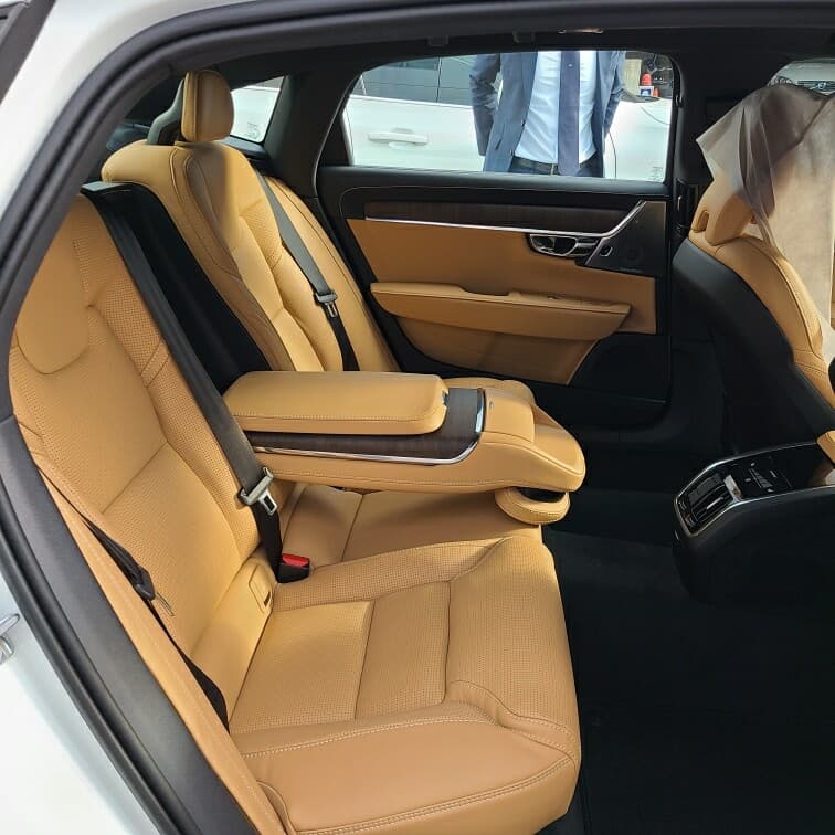 볼보 S90 B5 인스크립션 게시글 썸네일