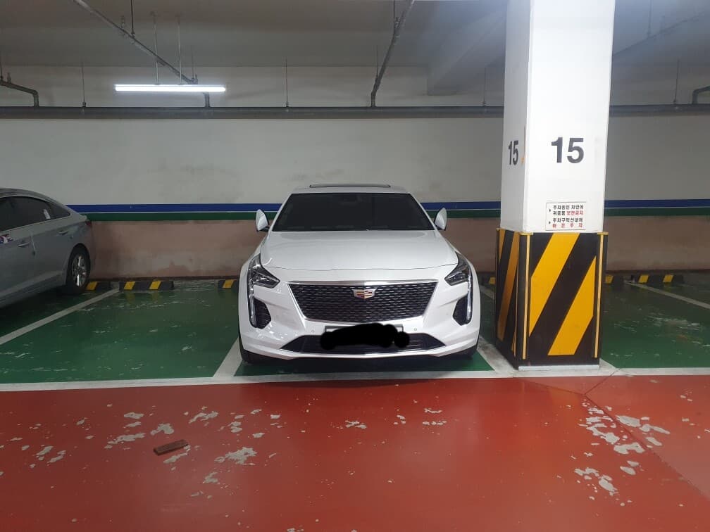 캐딜락 CT6 플래티넘 게시글 썸네일