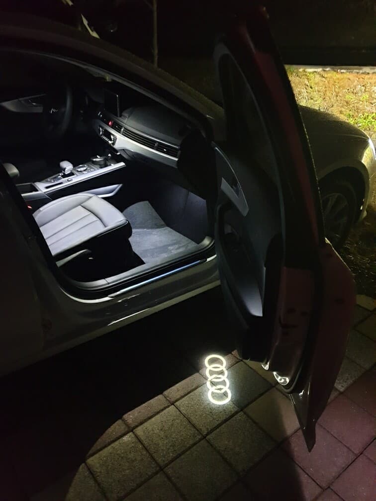 아우디 A4 40 TFSI 게시글 썸네일