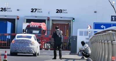 마데 인 차이나? 테슬라 모델Y 포착 게시글 썸네일