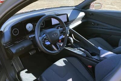 신형 아반떼 N 에 들어가는 빨간색 부스터 버튼? 게시글 썸네일