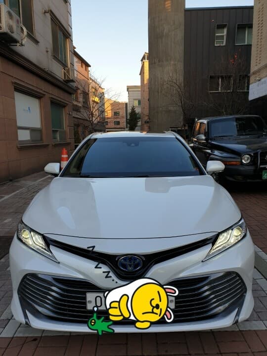 토요타 캠리 XLE 하이브리드 게시글 썸네일