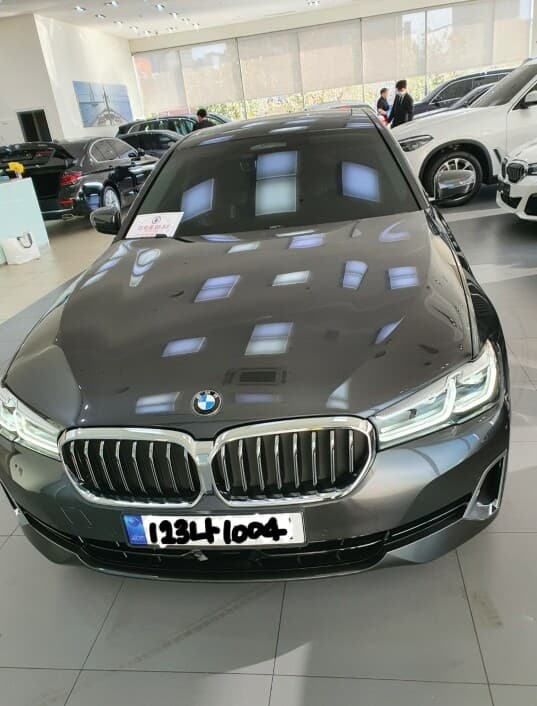 BMW 5시리즈 520i 럭셔리 게시글 썸네일