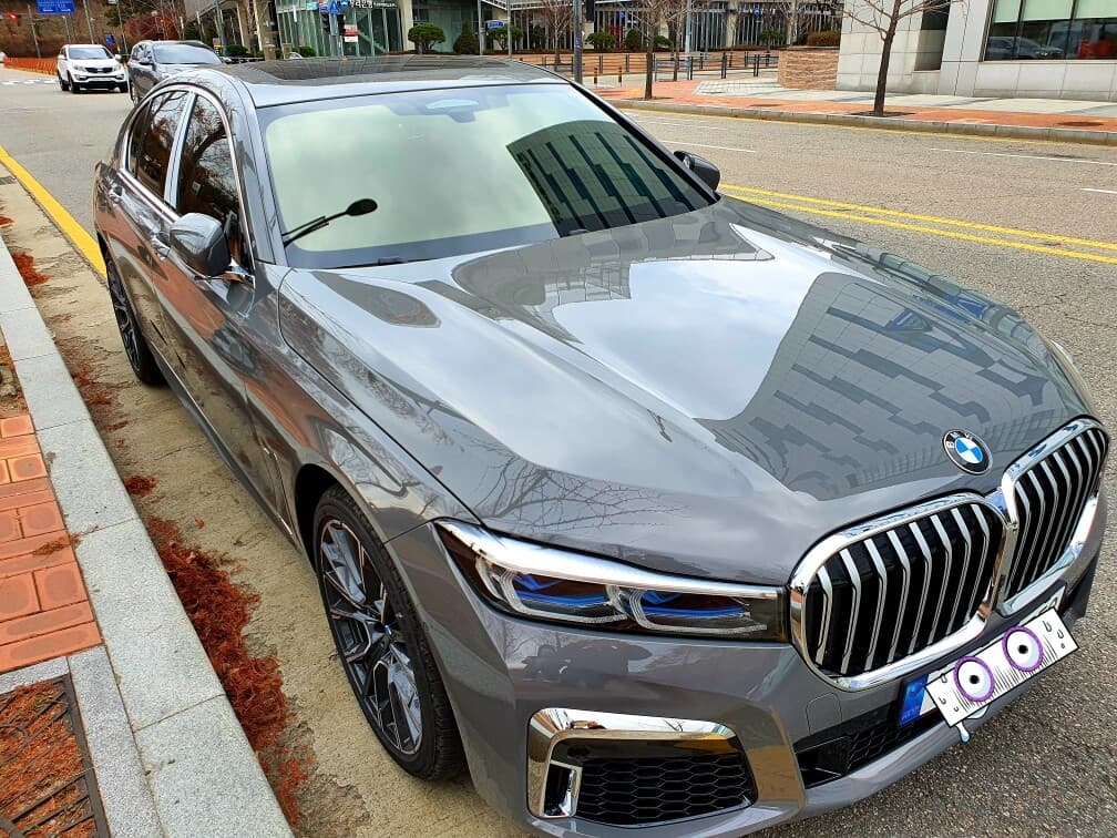 BMW 7시리즈 740i sDrive M 스포츠 패키지 게시글 썸네일