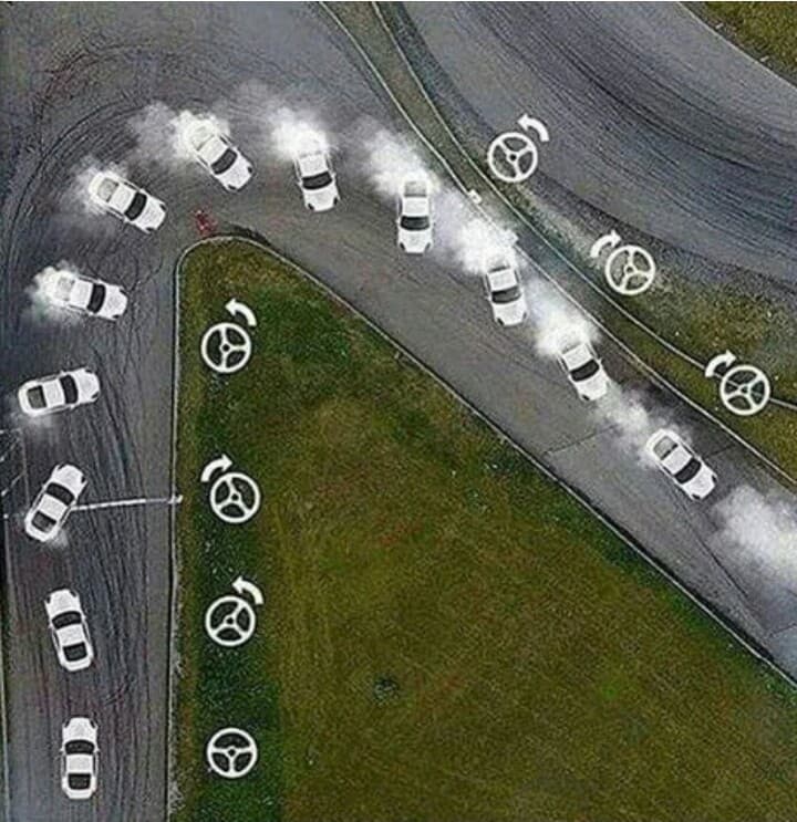 드리프트 하는법 (핸들 방향 틀기) 게시글 썸네일