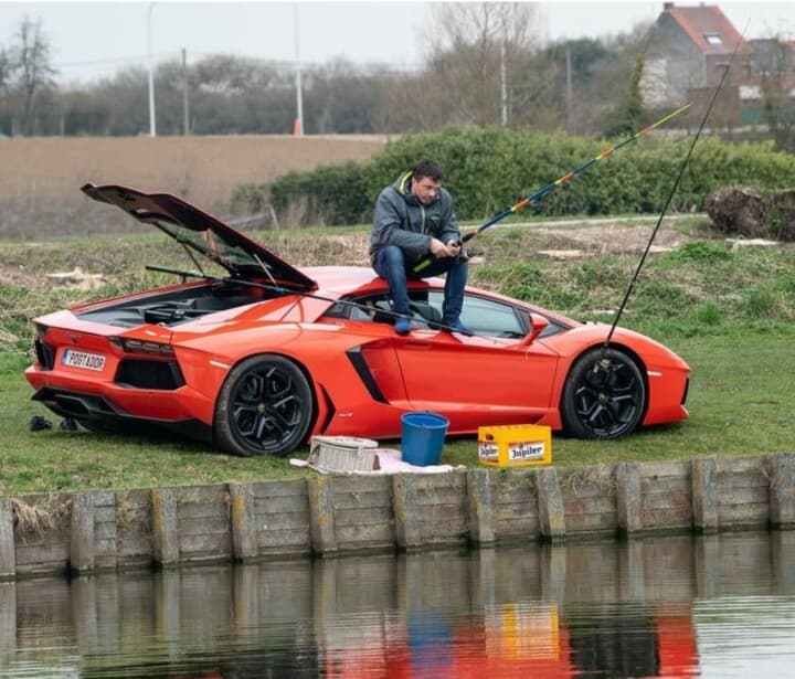 ?고가의 낚시 의자 게시글 썸네일