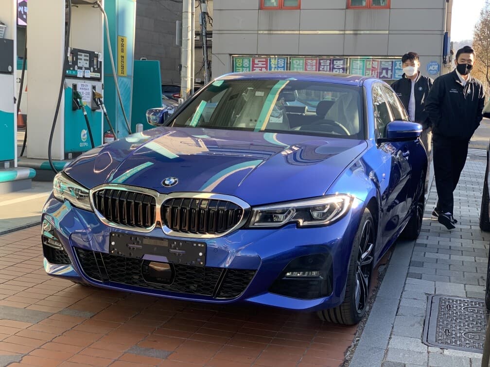 BMW 3시리즈 330e M 스포츠 게시글 썸네일