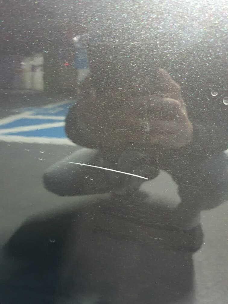 주차된 차에 스크레치가 갔어요 처리관련 조언부탁드립니다 게시글 썸네일