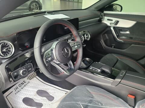 벤츠 CLA-클래스 CLA 250 4Matic 게시글 썸네일