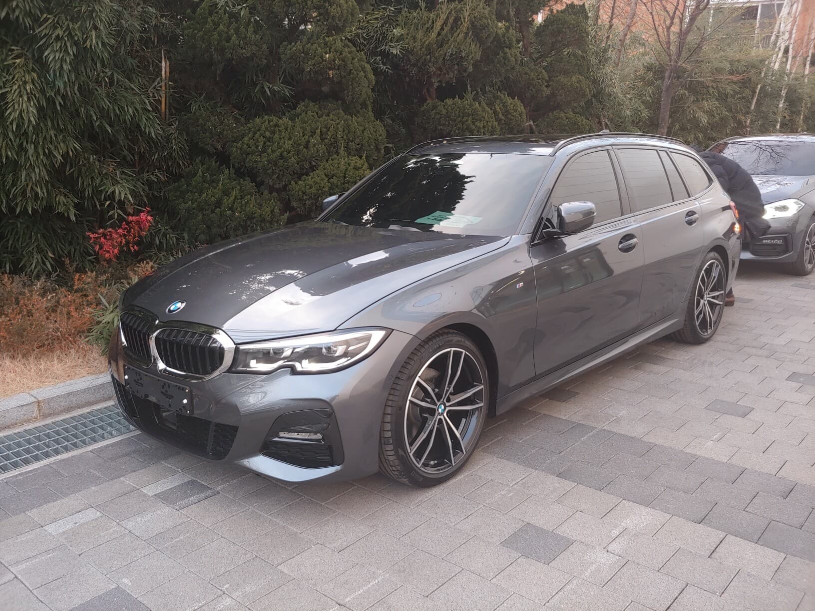 BMW 3시리즈 투어링 320d 투어링 M 스포츠 스마트프리 패키지 게시글 썸네일