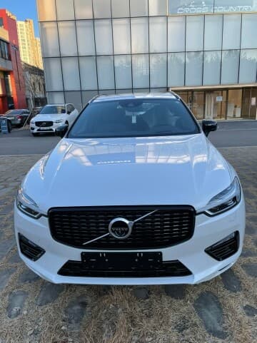 볼보 XC60 T8 AWD R-디자인 게시글 썸네일