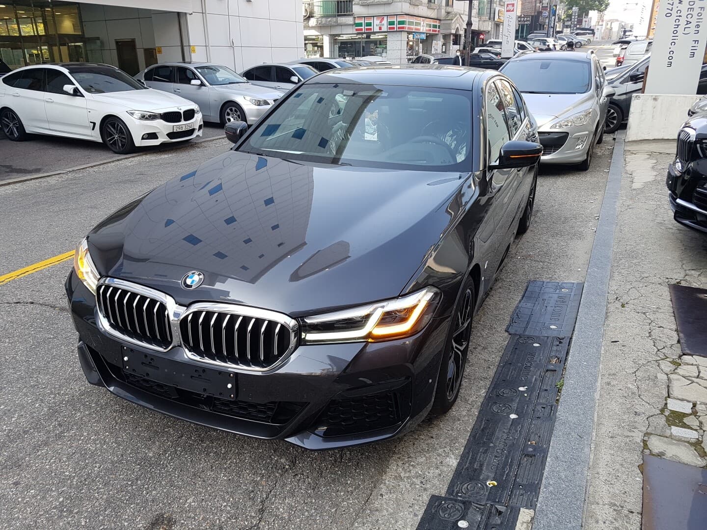 BMW 5시리즈 530i M 스포츠 패키지 게시글 썸네일