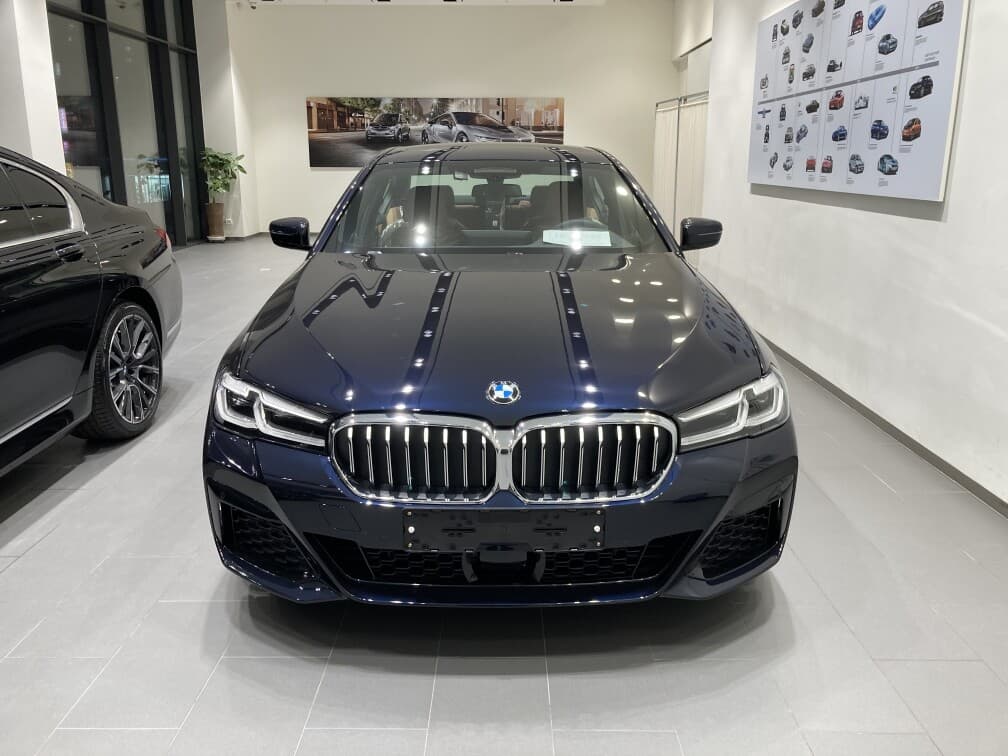 BMW 5시리즈 520i M 스포츠 패키지 게시글 썸네일