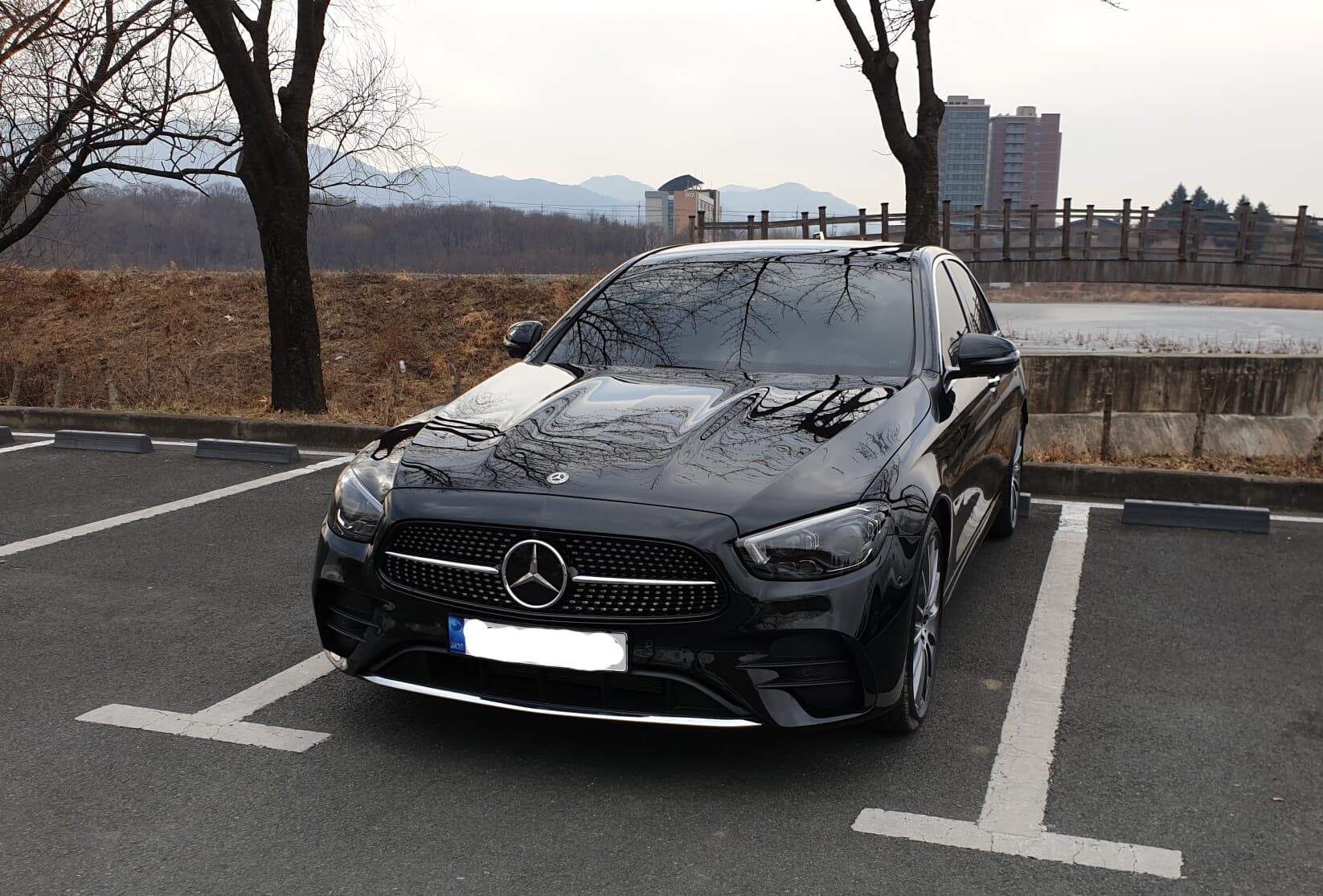 벤츠 E-클래스 E 350 4MATIC AMG 라인 에디션 게시글 썸네일