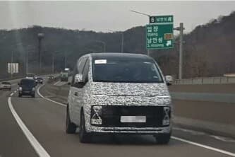 현대차 신형 미니밴 '스타리아' 스파이샷 게시글 썸네일