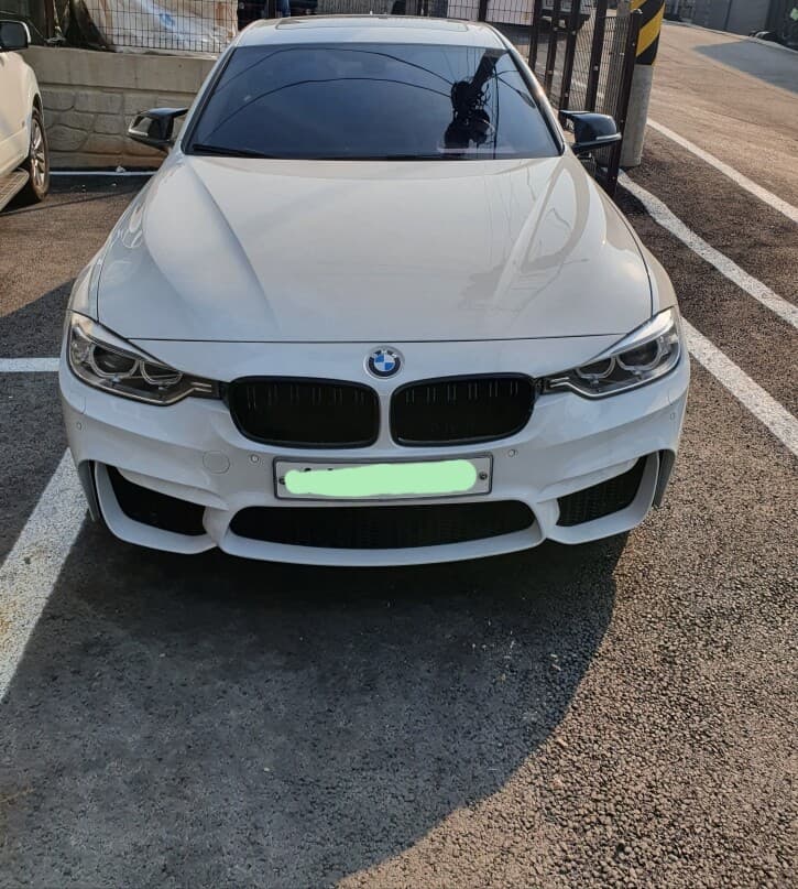 BMW 3시리즈 320i 럭셔리 라인 게시글 썸네일
