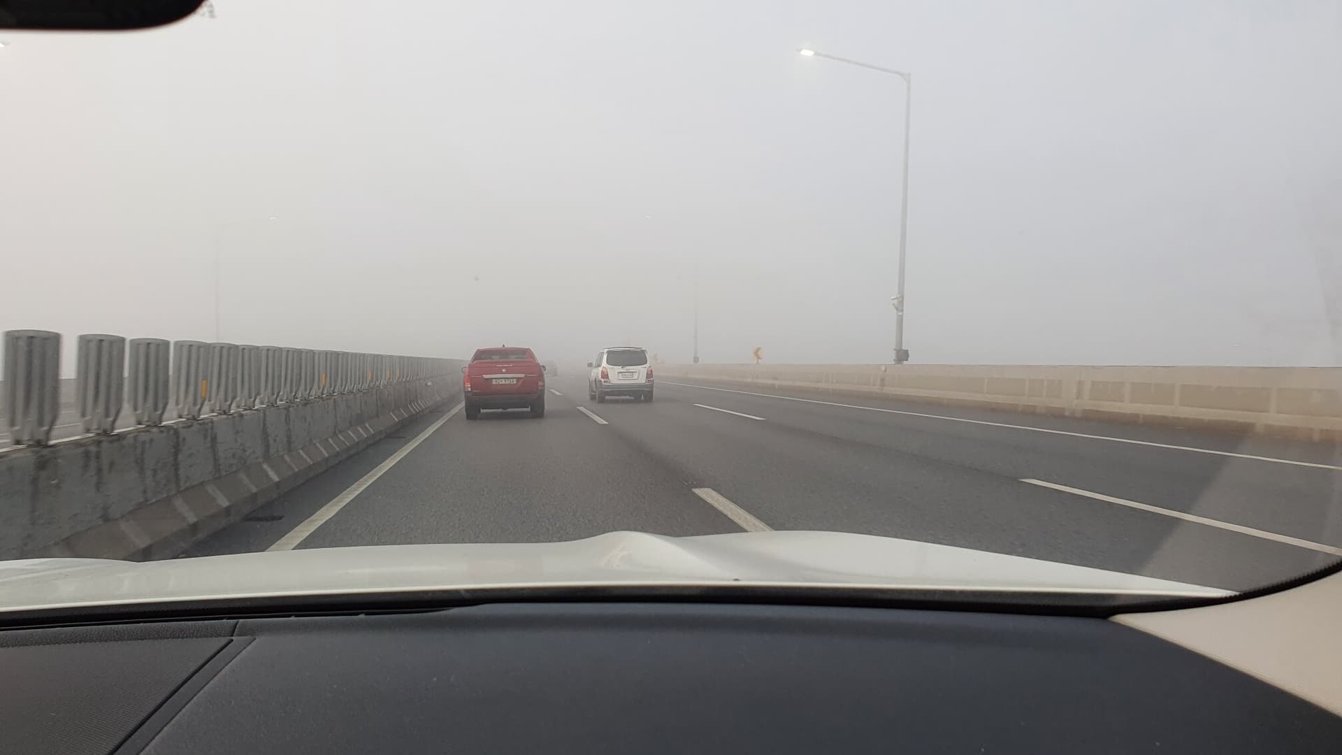 오늘9:30 영종대교 건너오는 안개상황.. 게시글 썸네일