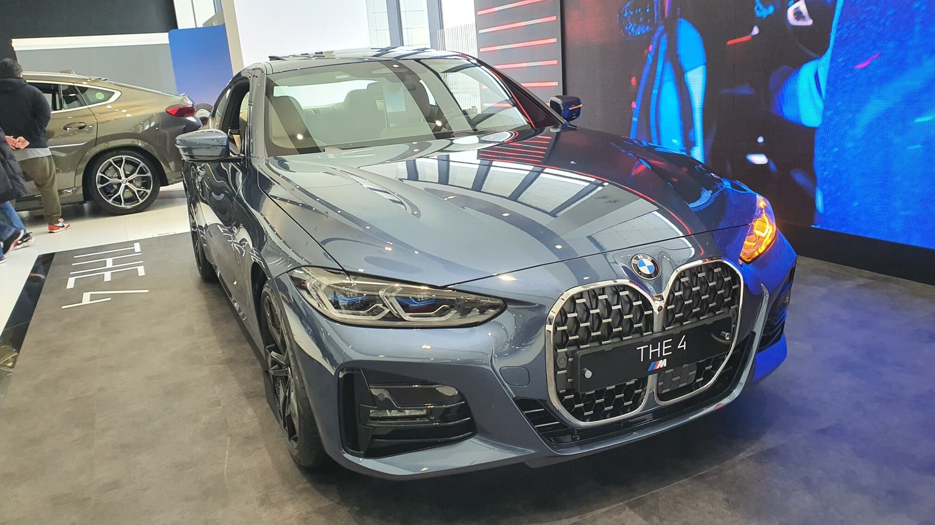 BMW NEW 4시리즈 430i 접견기? 게시글 썸네일
