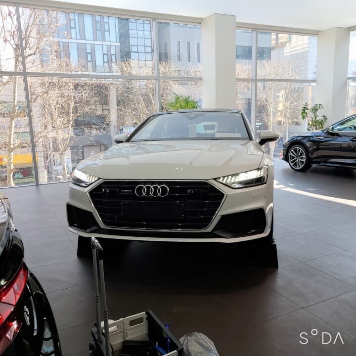 아우디 A7 55 TFSI 콰트로 프리미엄 게시글 썸네일